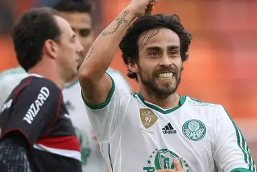Jogador fez grandes atuações no Palmeiras em suas duas passagens pelo Clube e se tornou ídolo da torcida