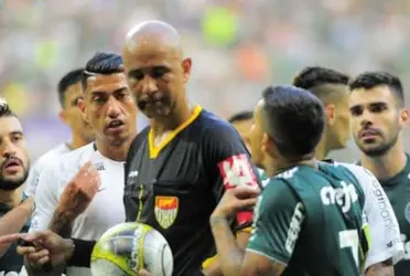 O atacante Dudu do Palmeiras respondeu algumas declarações em uma entrevista coletiva