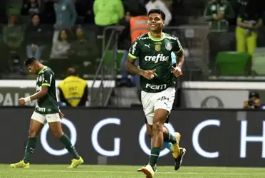 Volante ganhou elogios de Abel após fechar vitória do Verdão sobre o Fortaleza pela Copa do Brasil