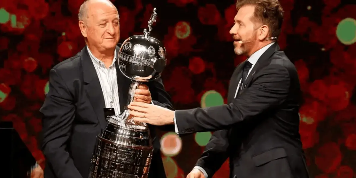 Em noite de sorteio, icônico treinador do Palmeiras é homenageado pela Conmebol