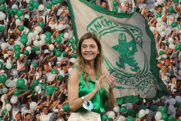 Mesmo nas férias, jogador do Palmeiras continua indo na Academia de Futebol 