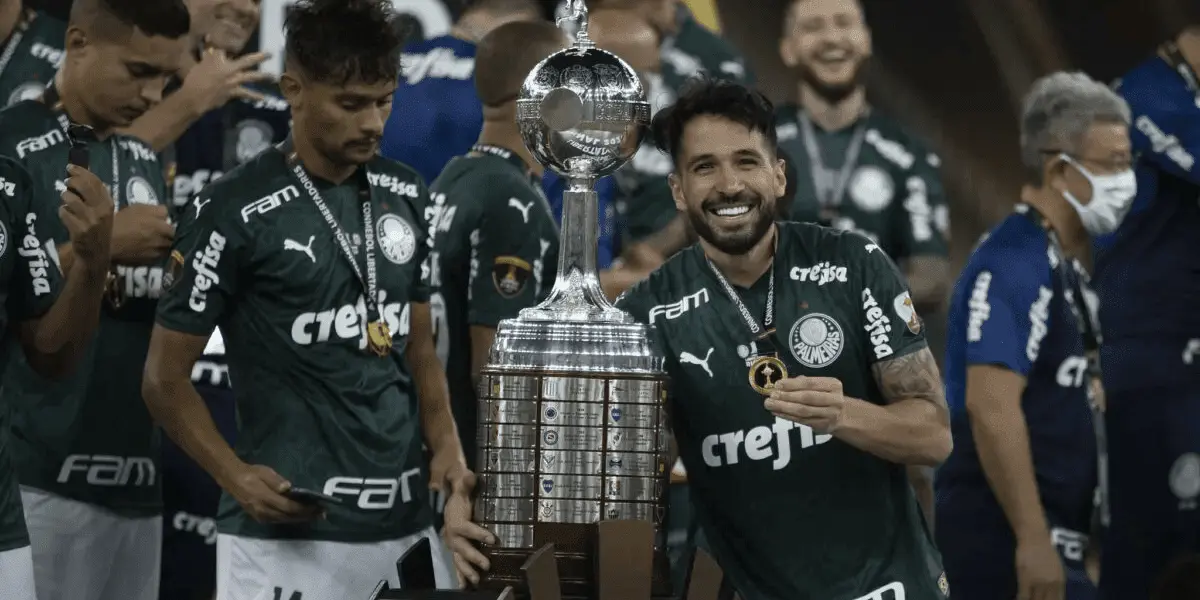 Palmeiras choca a todos ao apresentar a sua lista de convocados pra Libertadores, aqui você pode conferir os mais de 30 nomes